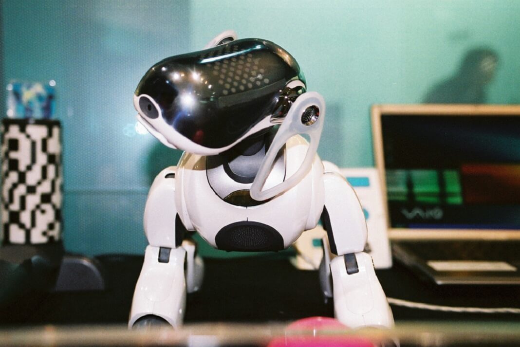 AIBO-robotski-pas-Sony